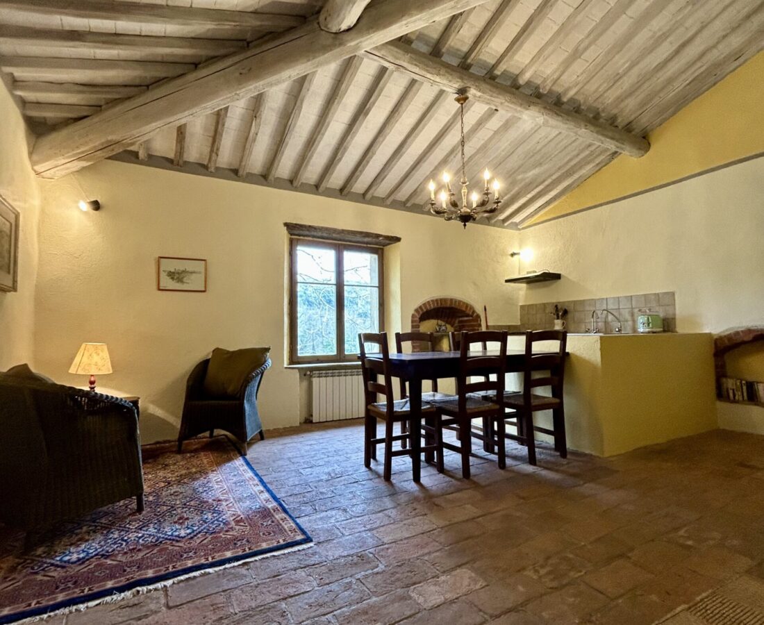 Apt7_Livingroom:Kitchen_1.5